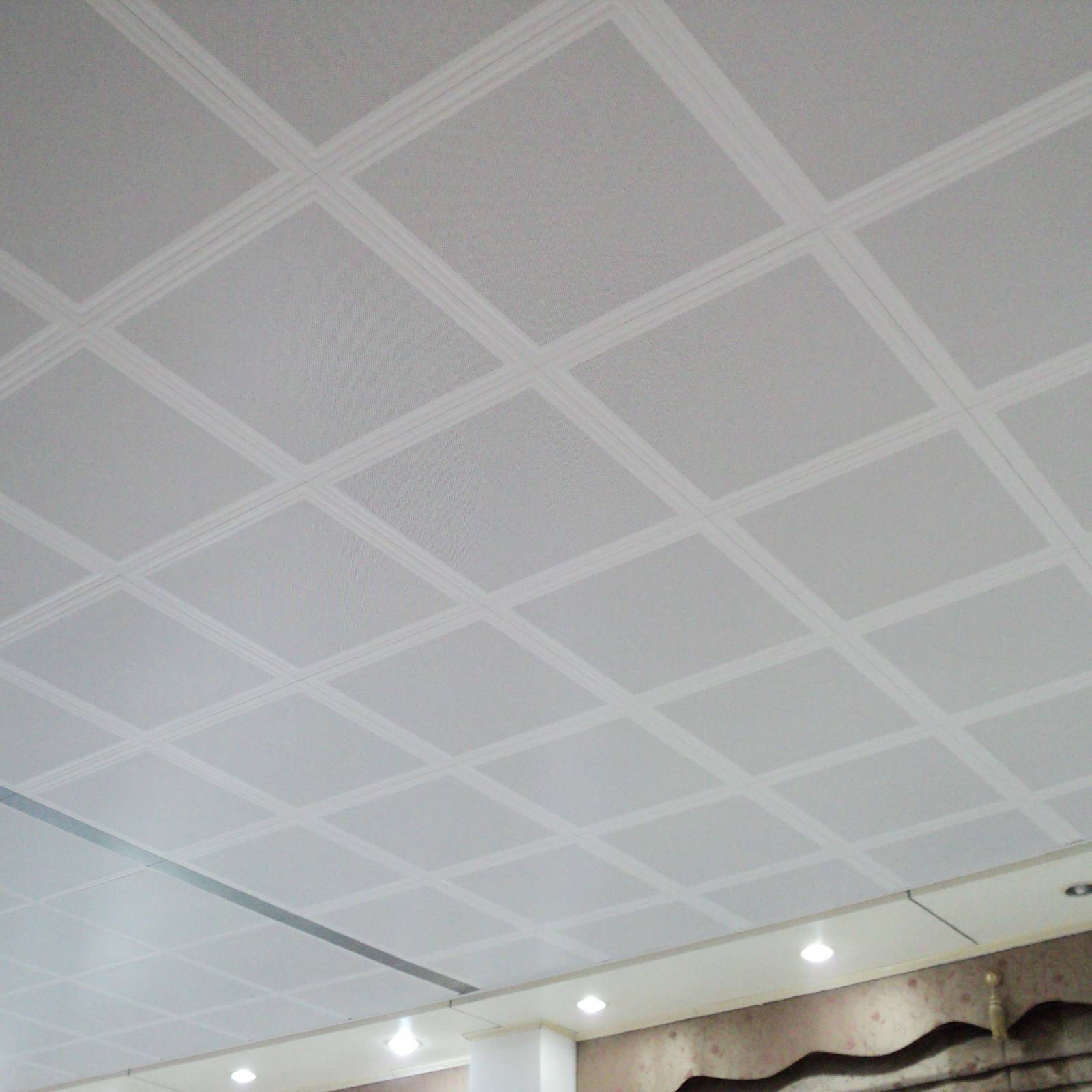 TRẦN VUÔNG CLIP-IN (TRẦN CÀI)